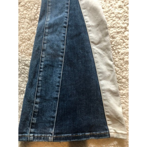 Women's Veret Tri-Color Flare Leg Jeans - Picture 2 of 7